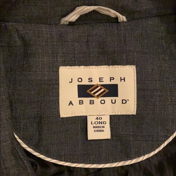 Joseph Abboud light trench coat. - Picture 3 of 8